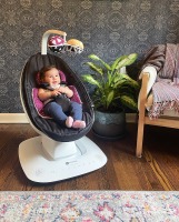 Вкладыш для новорожденного 4Moms MamaRoo, Maroon / Plush (Бордовый) - вид 1 миниатюра