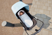Конверт-вкладыш в коляску для новорожденных Bugaboo Newborn Inlay, Light Grey Melange (Светло-серый меланж) - вид 5 миниатюра